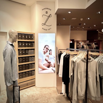 Stretch fabric graphics